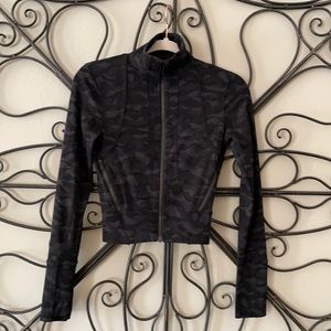 Lululemon cropped zip-up fitted jacket